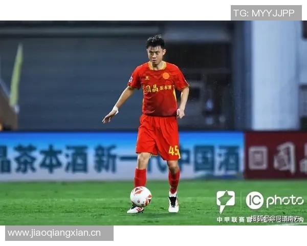 中甲激战引发重伤阿萨莫阿颈椎骨折黄威腓骨骨折悲剧发生