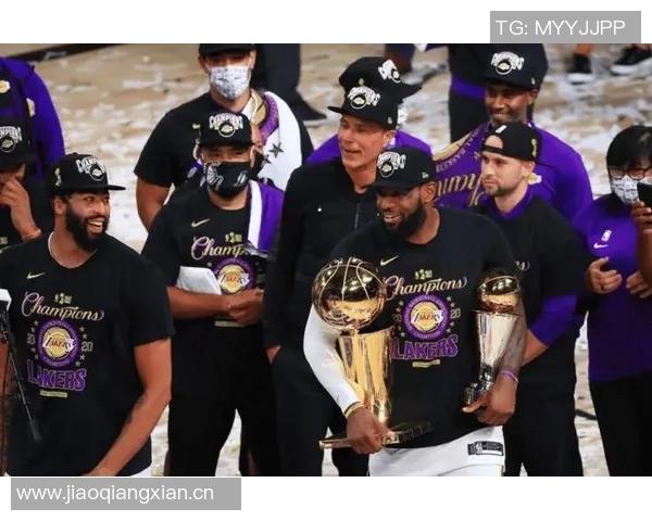 美媒评选新赛季三人组前十雷霆三少强势夺冠湖人紧随其后