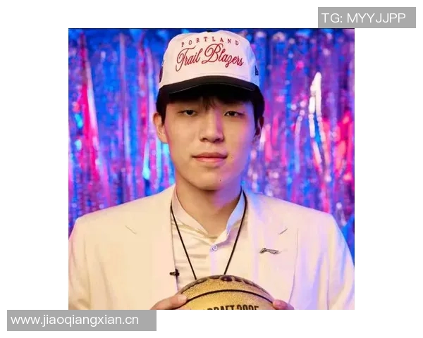 杨瀚森深入研究比赛录像逐渐领悟NBA精髓展现出色媒体人素养