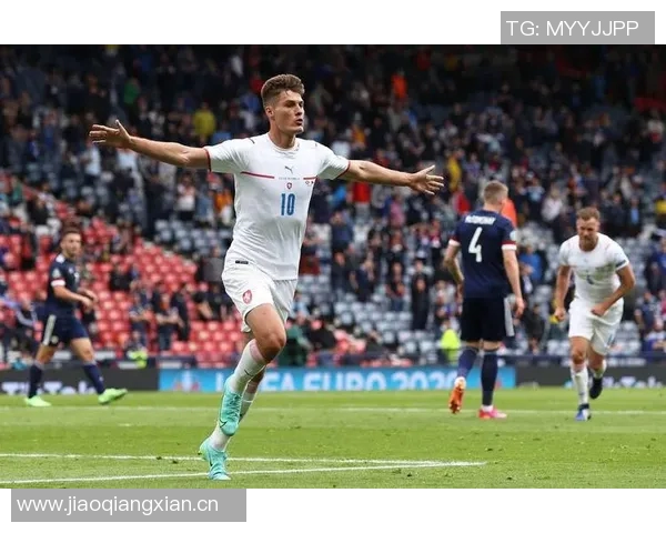 法国U21对阵法罗群岛U21首发阵容揭晓扎伊尔埃梅里特尔约罗领衔出战