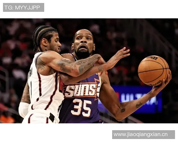 火箭训练营第4日精彩瞬间KD与谢泼德击掌卡佩拉与亚当斯温馨相拥