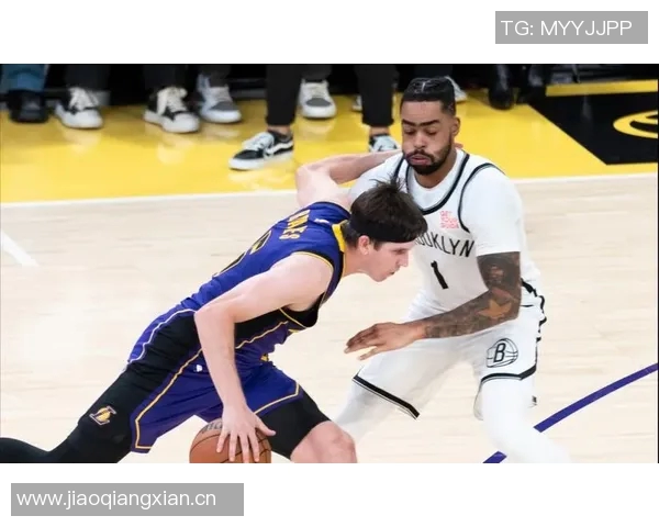 里夫斯谈老詹缺席影响强调全队需共同承担责任与压力 里夫斯谈老詹缺席影响强调全队需共同承担责任与压力