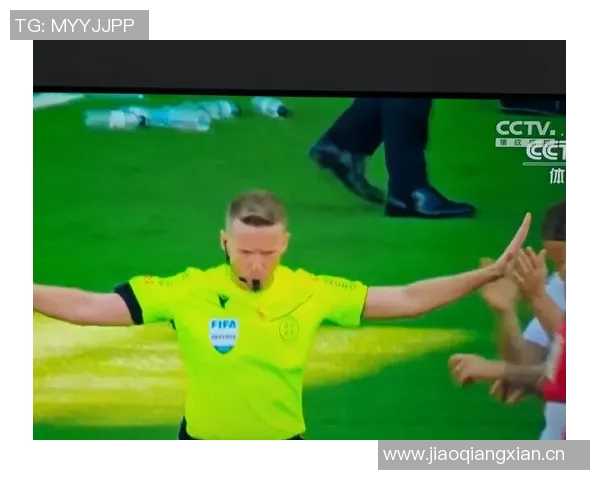 西甲手球争议巴萨皇马判罚不公引发热议