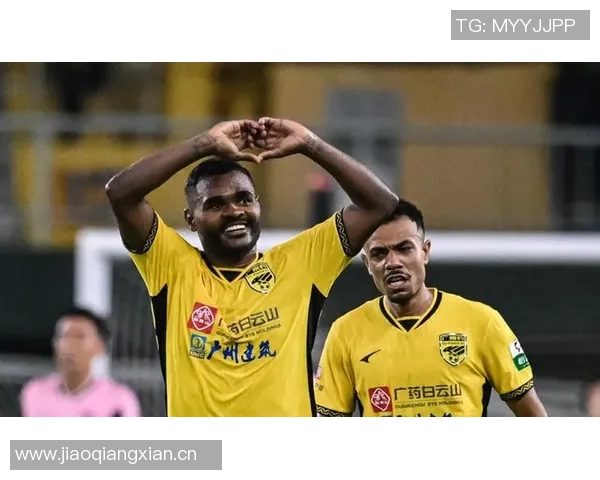 广州豹官方回应个别球迷违法行为公安已介入处理确保赛场秩序