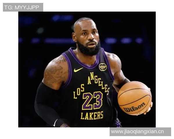 湖人自媒体惊叹41岁勒布朗重返赛场仍肩负防守重任 湖人自媒体惊叹41岁勒布朗重返赛场仍肩负防守重任