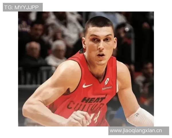 希罗上半场表现出色下半场失常仅得0分球队遭遇困境